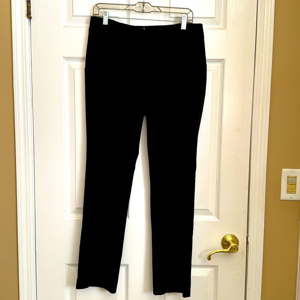 New York & Co, black pants slacks for work or night out, size 6, great condition
